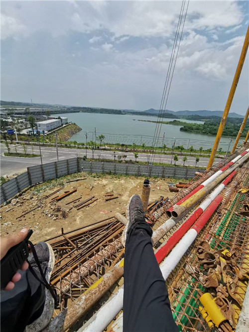 凌海市作业中发生设备损坏或人员意外，责任怎么划分？