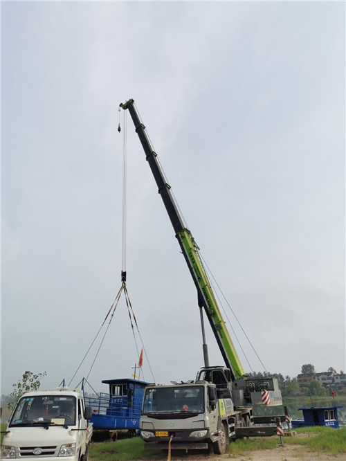 凌海市桥梁建设吊装案例