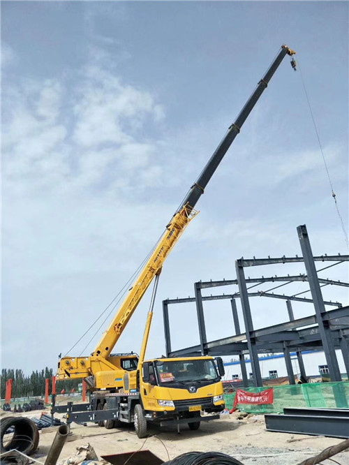 凌海市超高层建筑钢结构吊装案例